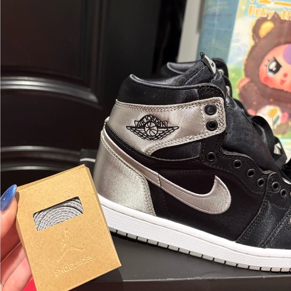 Jordan 1 Retro High OG Satin Shadow (Women's) - Picture 2 of 9